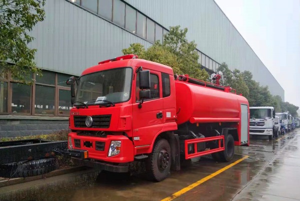 10噸東風(fēng)D9消防灑水車(chē)